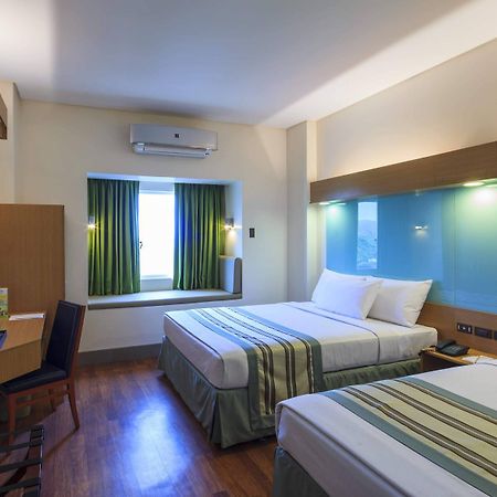 Microtel By Wyndham South Forbes Near Nuvali Santa Rosa  Eksteriør billede
