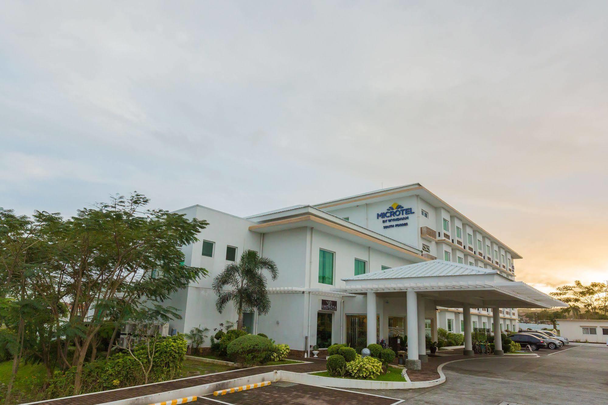Microtel By Wyndham South Forbes Near Nuvali Santa Rosa  Eksteriør billede
